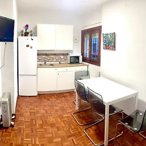 https://apartamento-zona-palacio-de-las-duenas-y-las-setas.es-andalucia.com